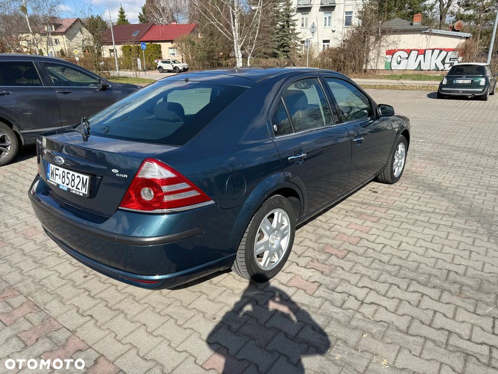 Ford Mondeo 1.8 Ghia - 1