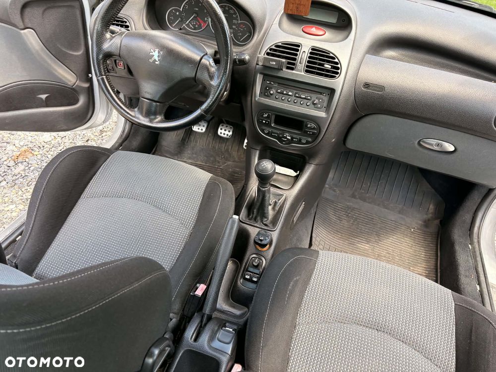 Peugeot 206 CC 1.6 Euro4 - 6