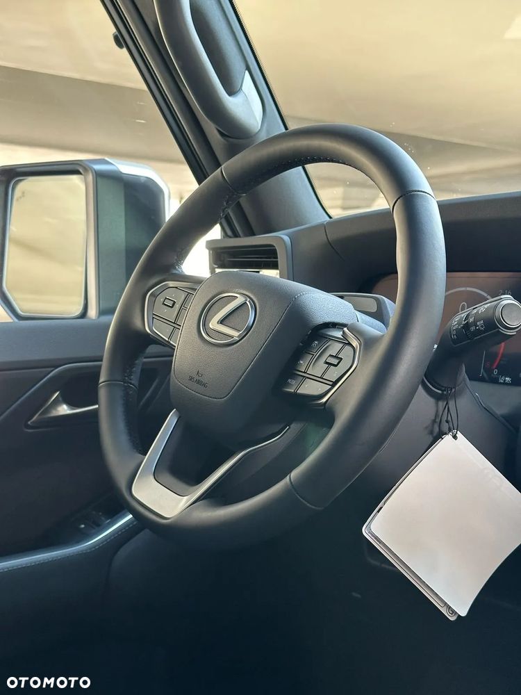 Lexus GX - 21