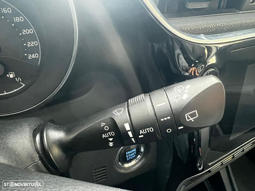 Toyota Auris Touring Sports 1.6 D-4D Exclusive+Navi - 26