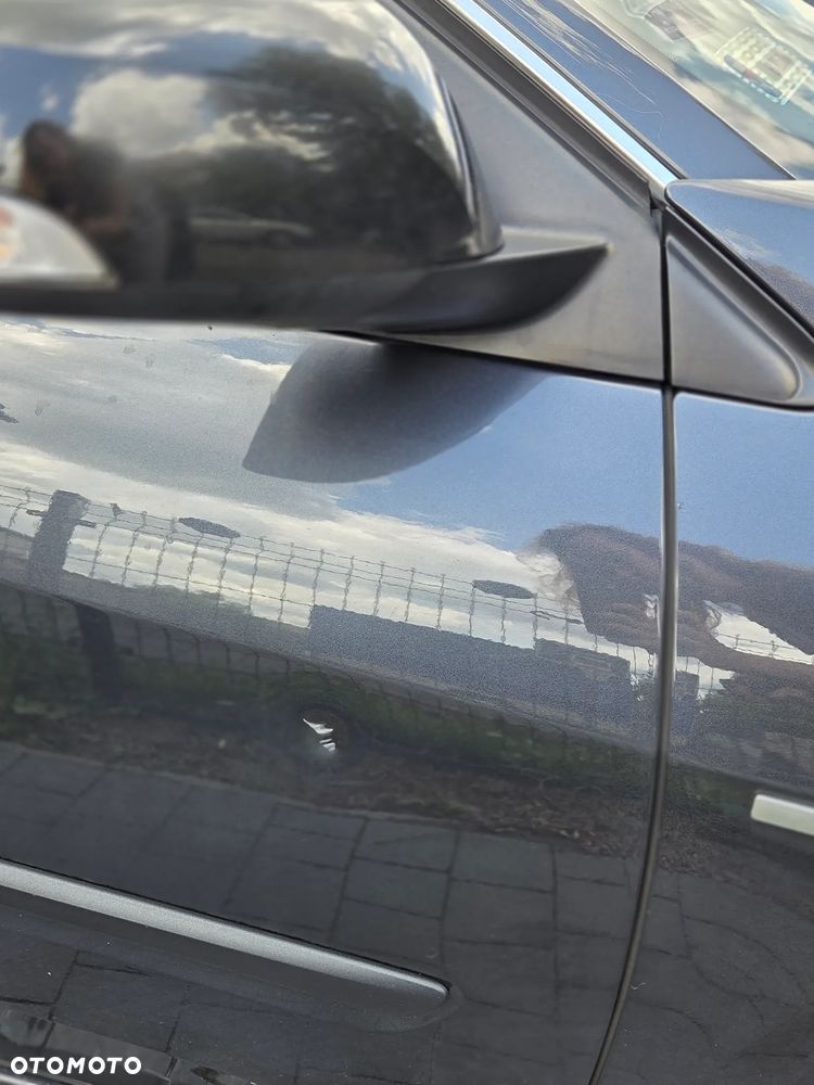 Renault Laguna 2.0 dCi Bose Edition - 9