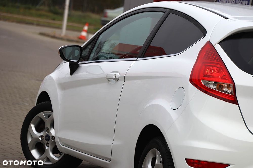 Ford Fiesta 1.25 Titanium - 21