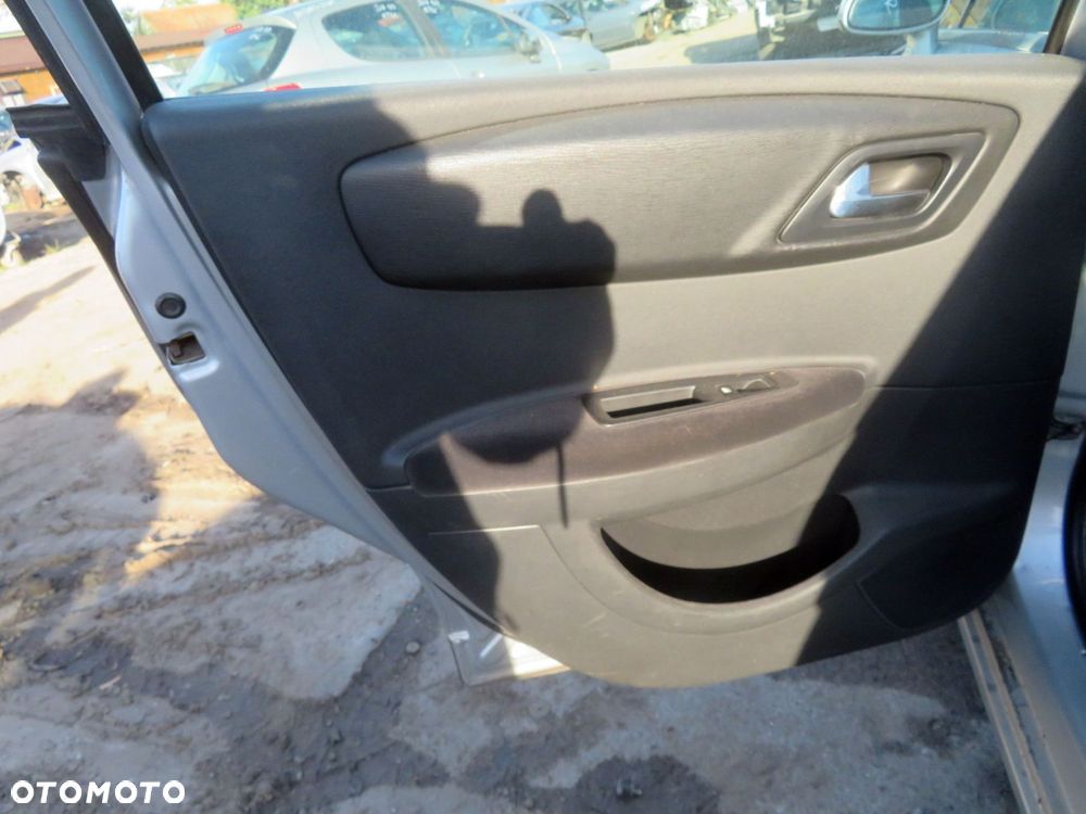 DRZWI TYLNE LEWE C4 I 5D HB EZR  SREBRNY CITROEN 2004-2008 - 6