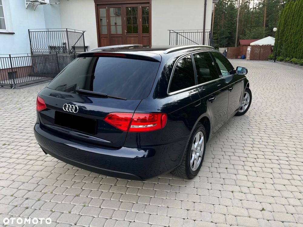 Audi A4 Avant - 4
