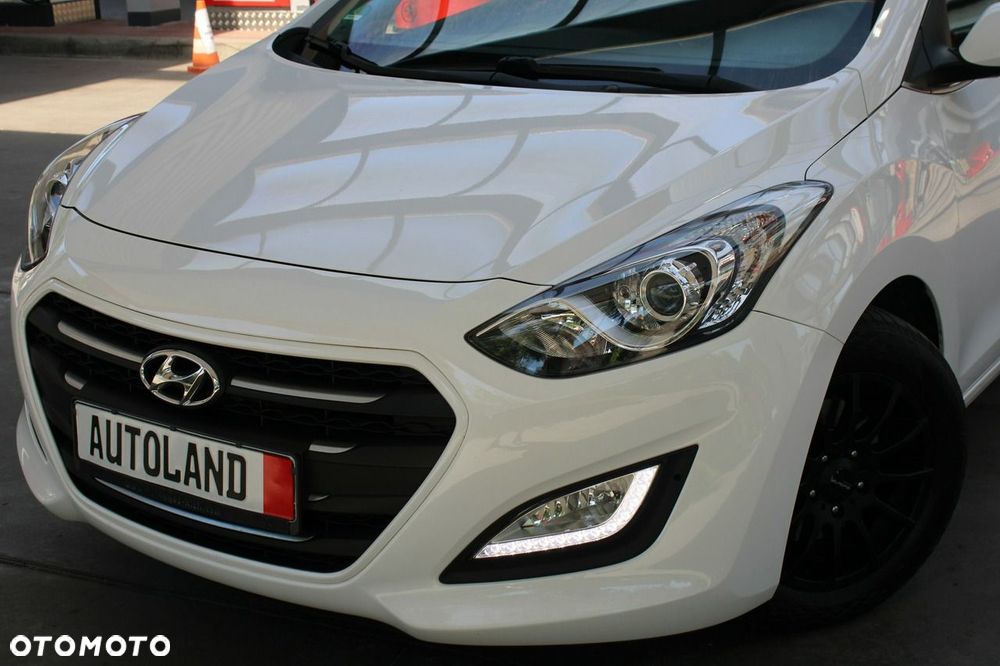 Hyundai i30 1.6 Automatik Style - 17