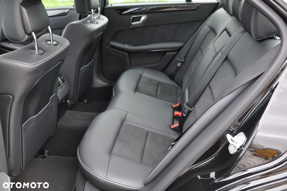 Mercedes-Benz Klasa E 250 CDI 4-Matic BlueEff Avantgarde - 12