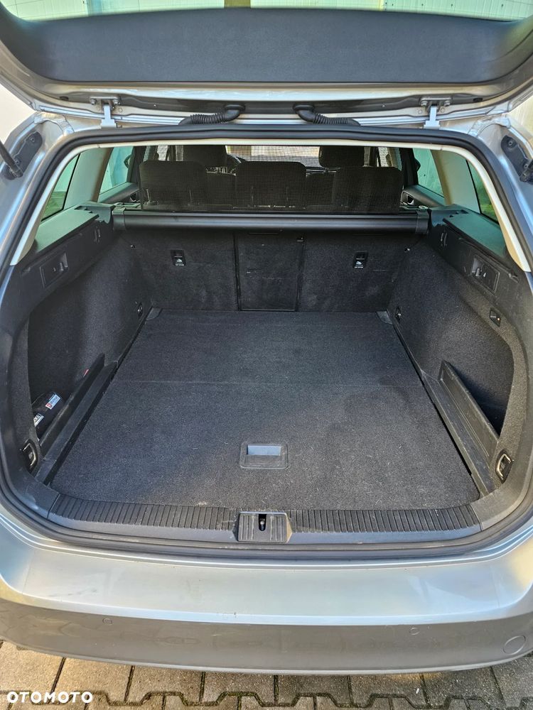 Volkswagen Passat 1.6 TDI BMT Comfortline - 13