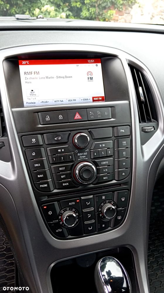 Opel Astra 1.6 Executive EU6 - 12