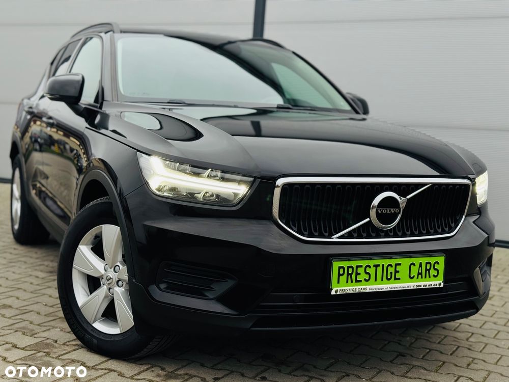 Volvo XC 40 D3 Momentum Pro - 2