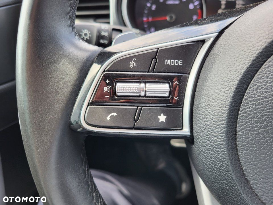 Kia Ceed - 16