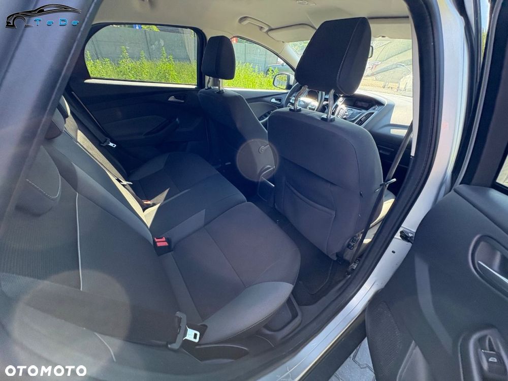 Ford Focus 1.6 Titanium - 32
