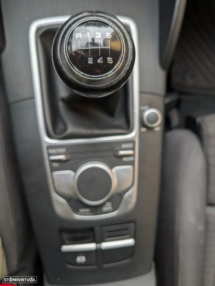 Audi A3 Sportback 1.6 TDI S-line - 23