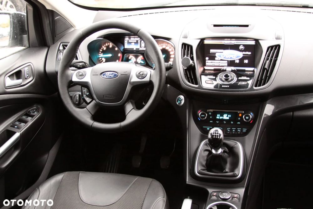 Ford Kuga 2.0 TDCi 2x4 Titanium - 13