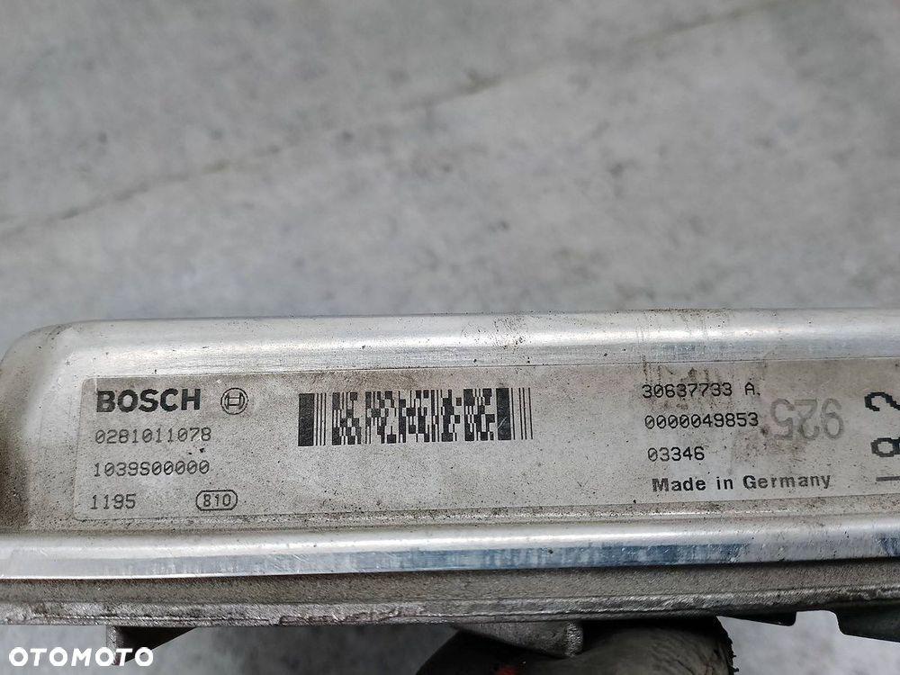 KOMPUTER, STEROWNIK VOLVO S60 30637733A  0281011078  BOSCH 2.4 D5 - 2