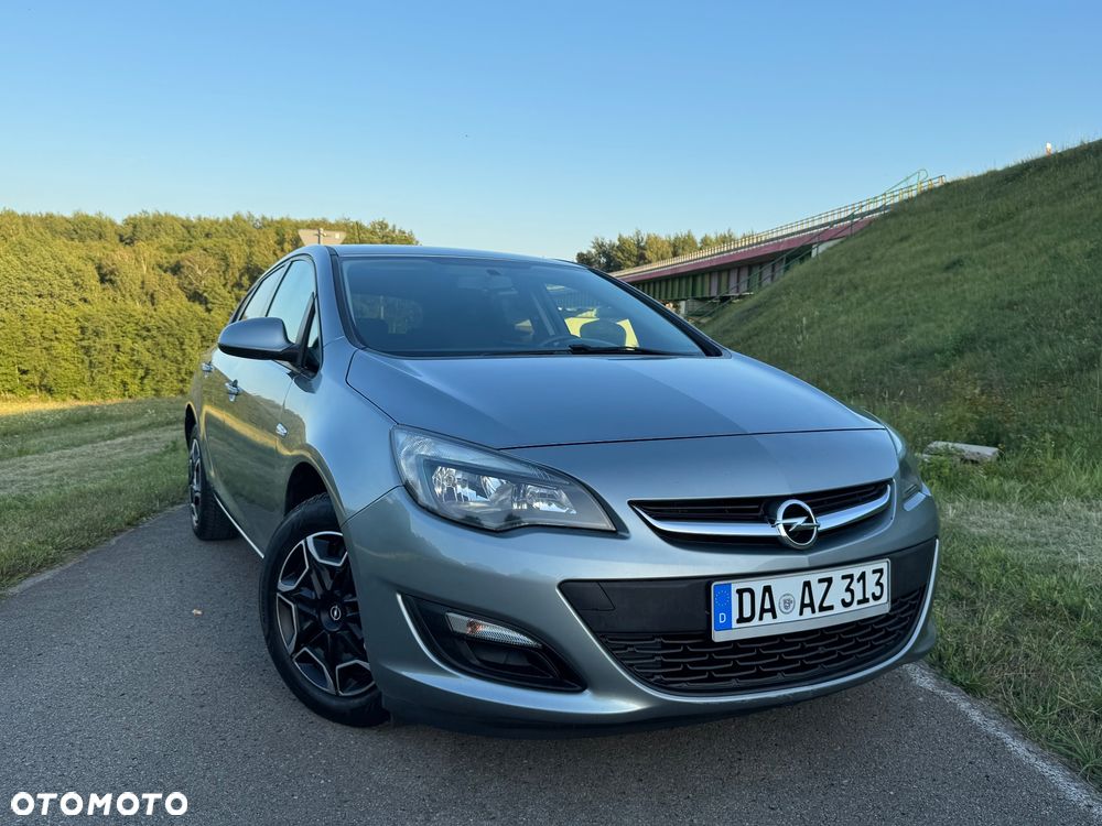 Opel Astra 1.4 Turbo 150 Jahre - 15