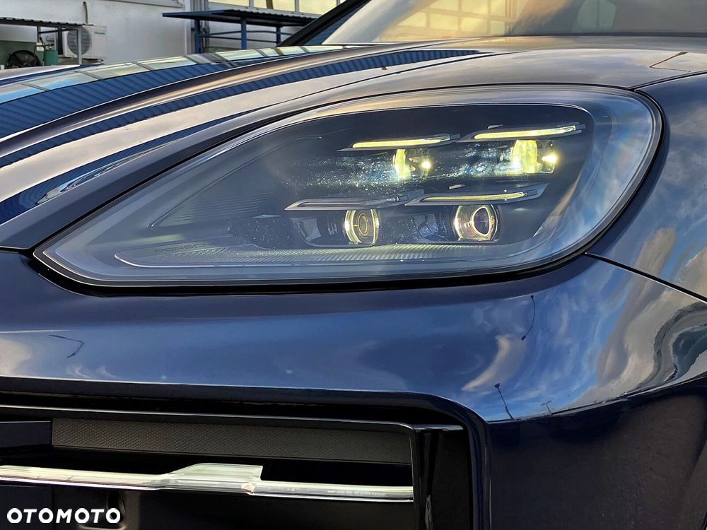 Porsche Cayenne - 9