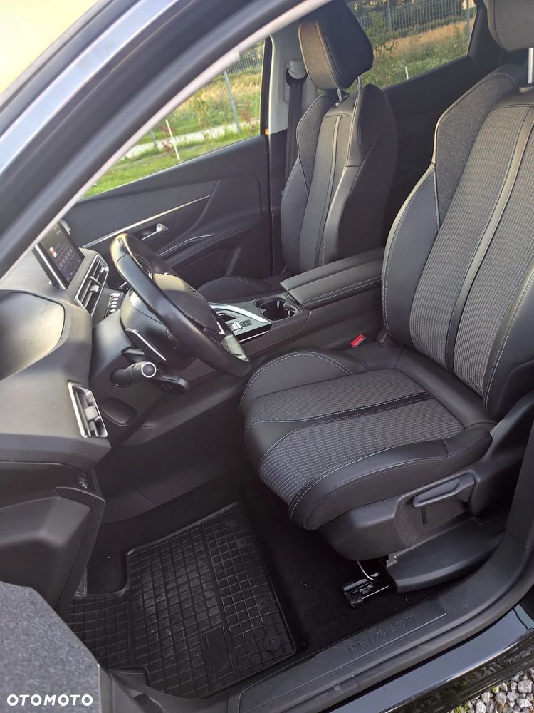 Peugeot 3008 1.2 PureTech Allure S&S EAT8 - 12