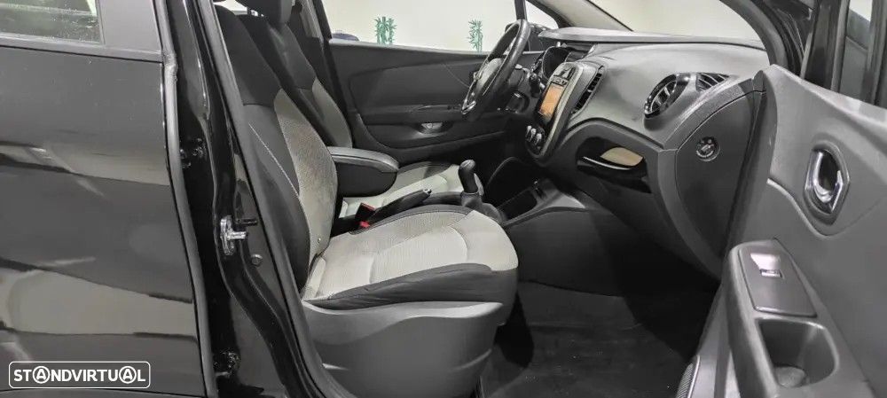 Renault Captur 0.9 TCE Sport - 23