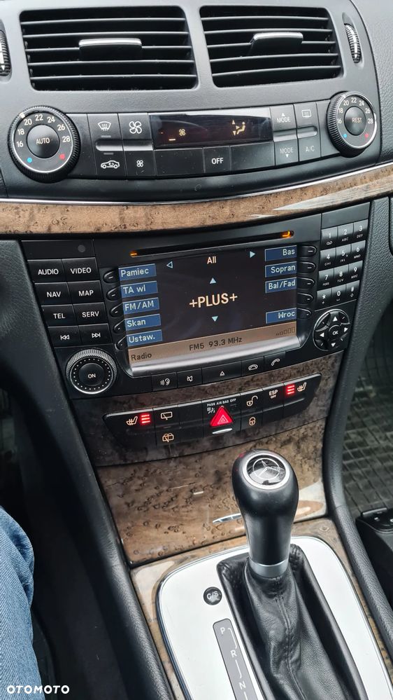 Mercedes-Benz Klasa E 320 CDI T Avantgarde - 14