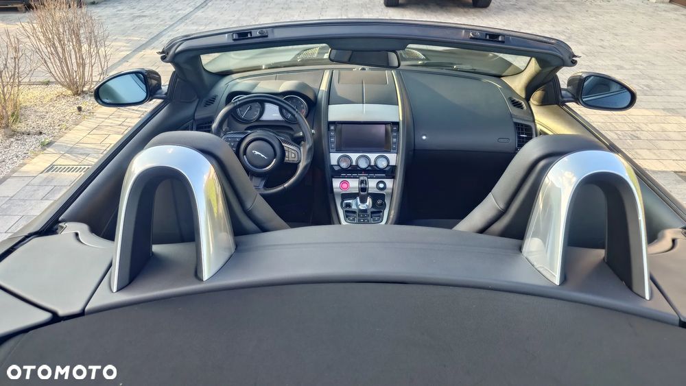 Jaguar F-Type Standard - 32