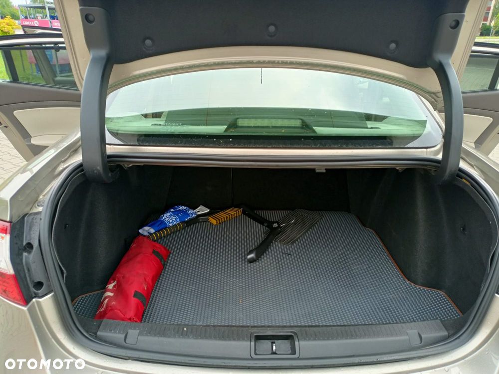 Renault Fluence 1.5 dCi Intens EU6 - 13
