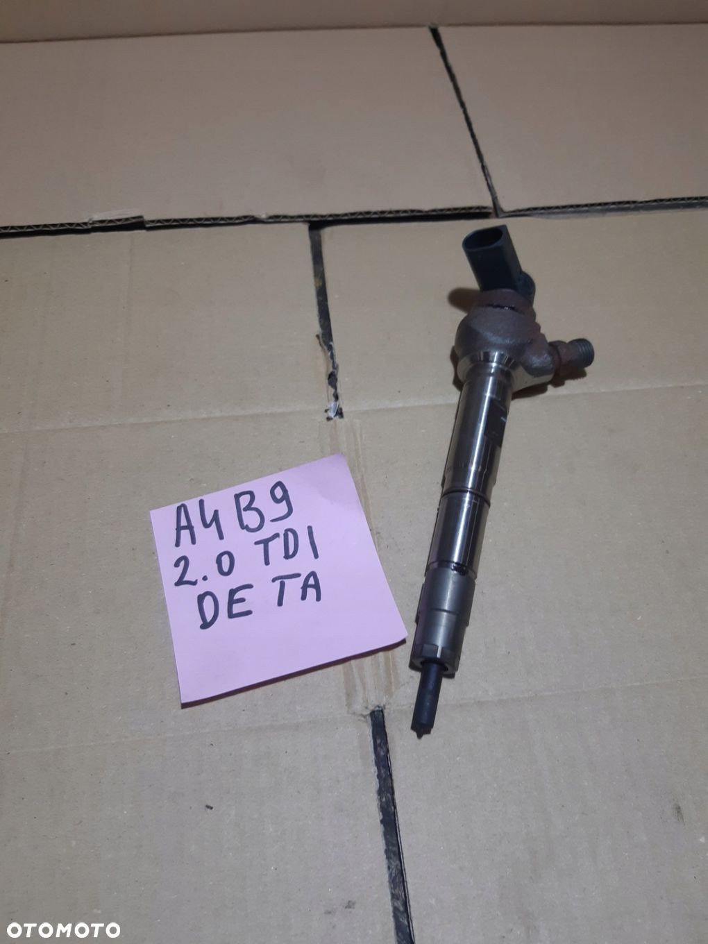 AUDI A4 B9 2.0 TDI DETA WTRYSK WTRYSKIWACZ 04L130277P - 1