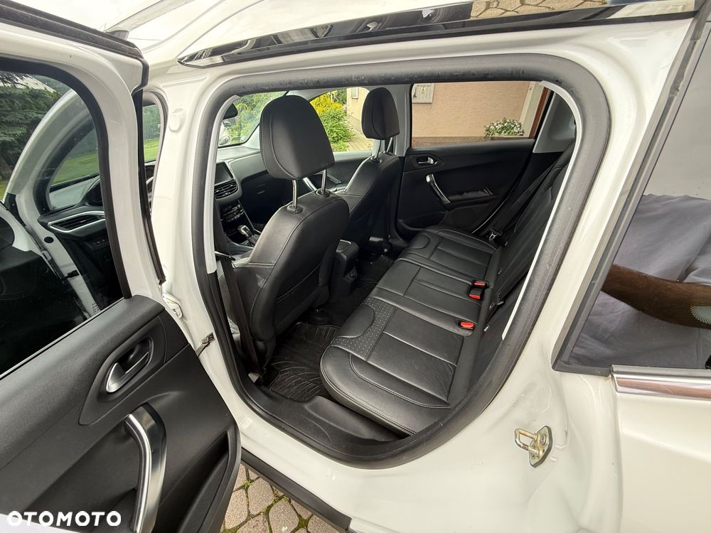 Peugeot 2008 1.6 VTi Allure - 15