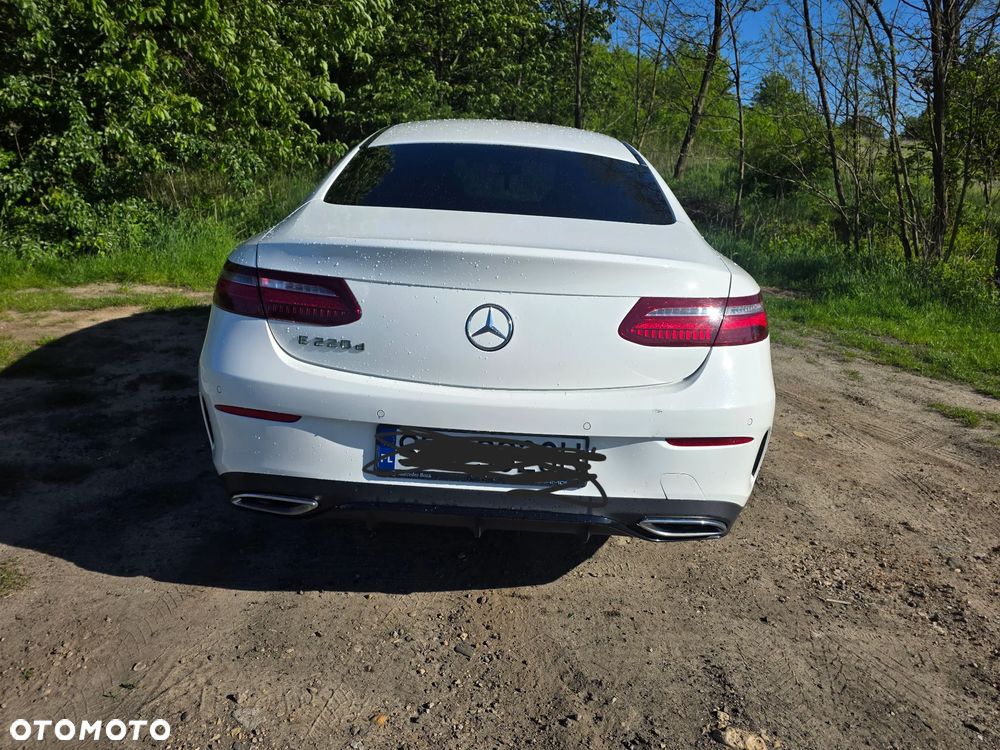 Mercedes-Benz Klasa E 220 d 4-Matic 9G-TRONIC - 8