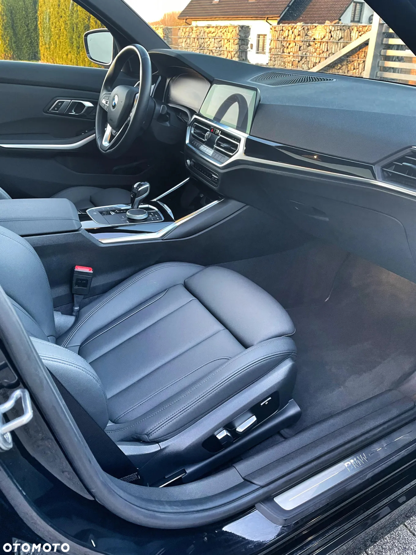 BMW Seria 3 330i - 10