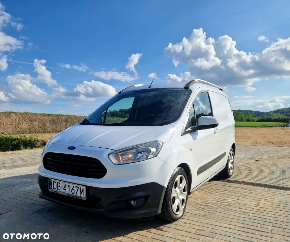 Ford transit courier - 3