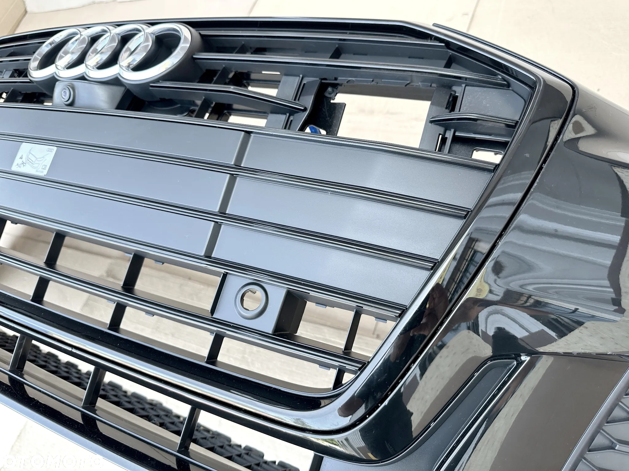 Zderzak przedni Audi A6 C8 4K0 S-Line, BLACK Line - przód Line - 10