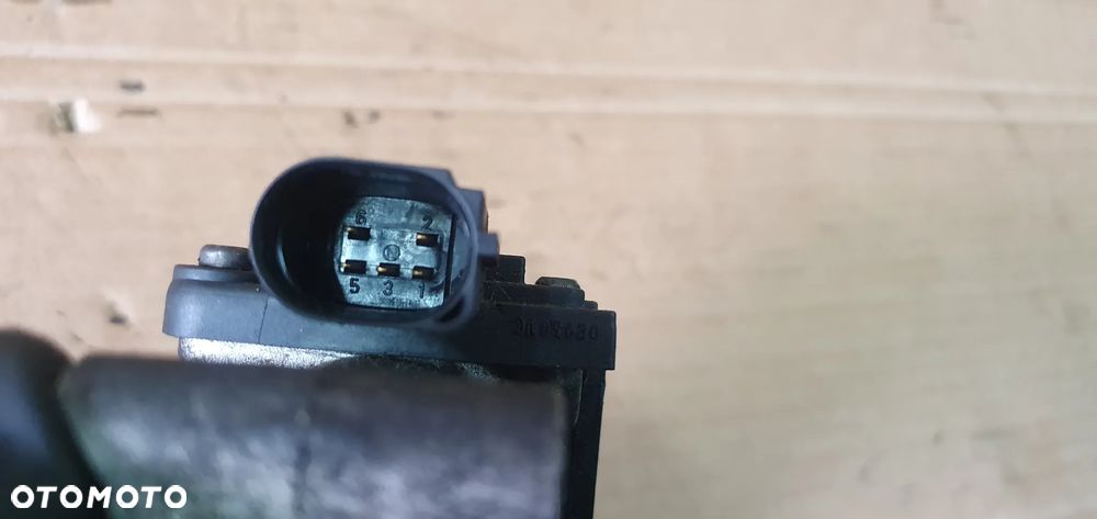 Zawór EGR Audi A8 D3 4.2 TDI - 5