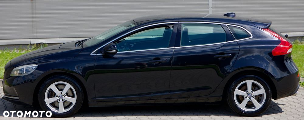 Volvo V40 D3 Momentum - 9