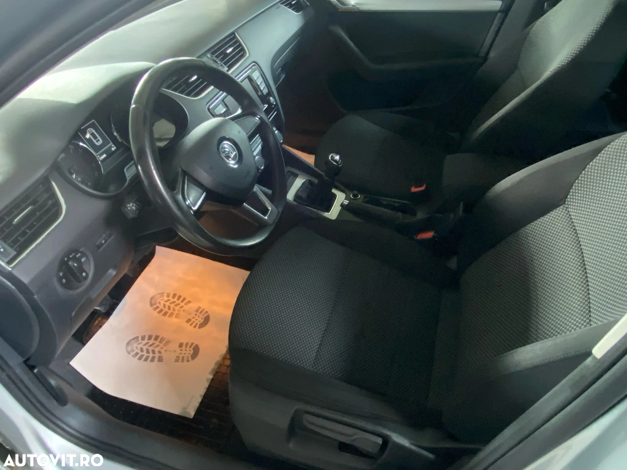 Skoda Octavia 1.6 TDI 4X4 Ambition - 5