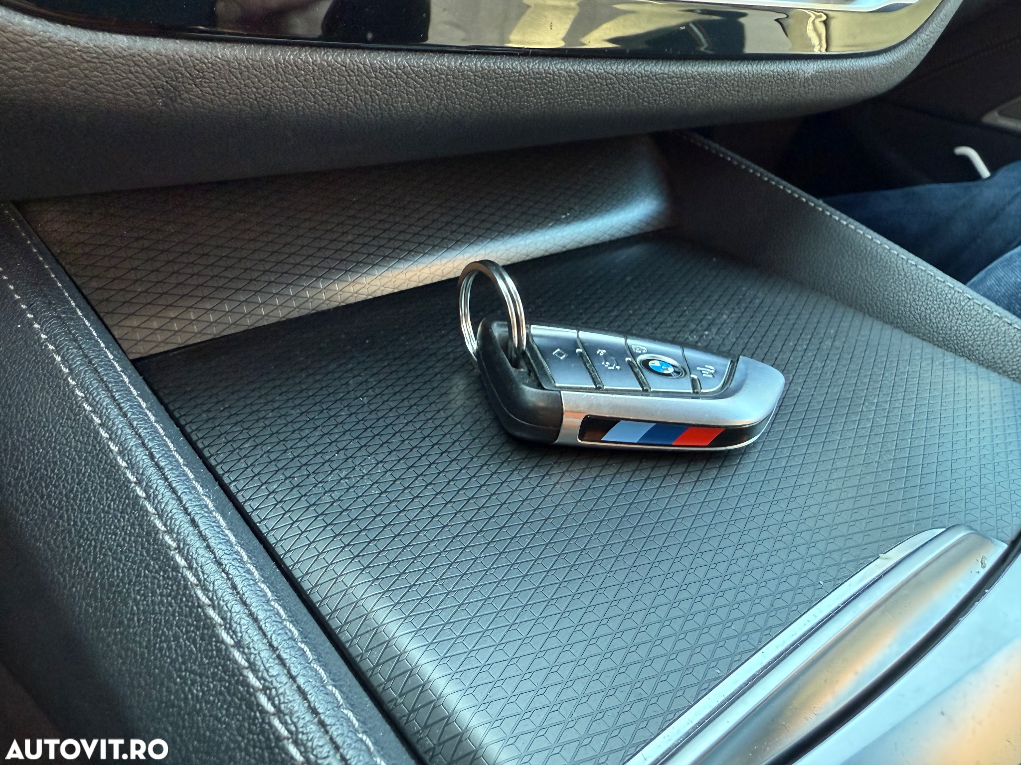 BMW Seria 5 540i xDrive AT MHEV - 23