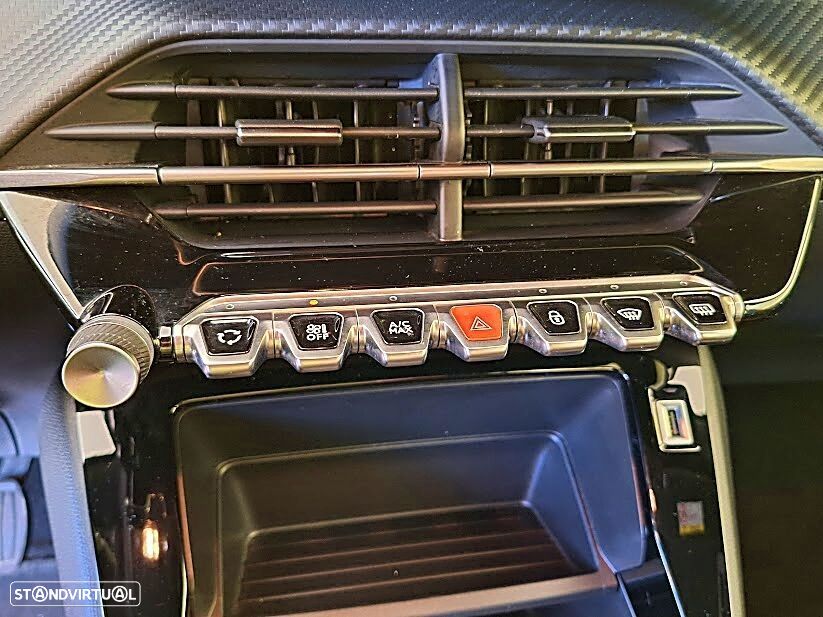 Peugeot 2008 1.5 BlueHDi Active Pack EAT8 - 19