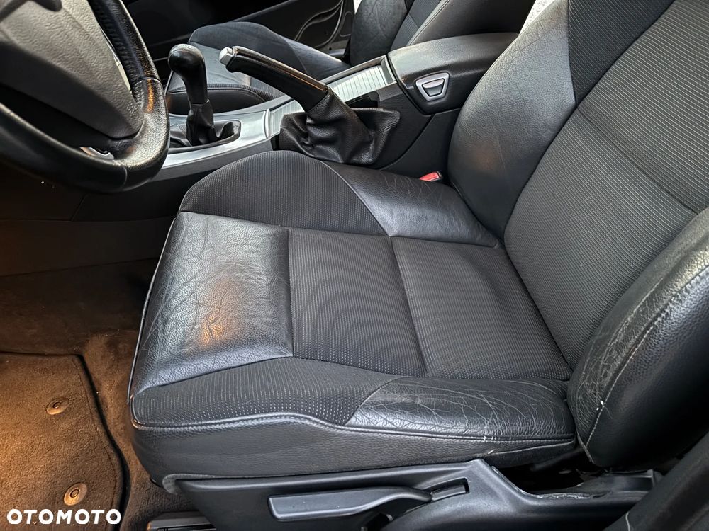 Volvo S60 2.4D Momentum - 23