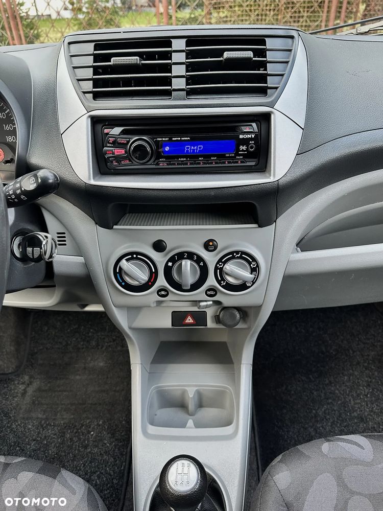 Peugeot 107 1.0 Urban Move - 9