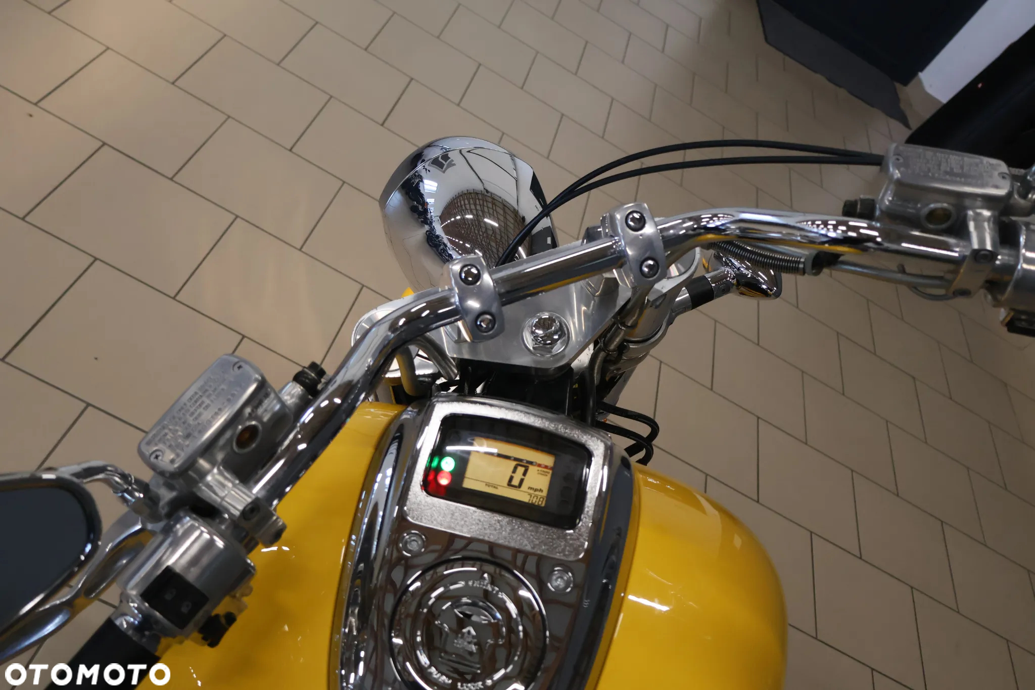 Honda VTX - 19