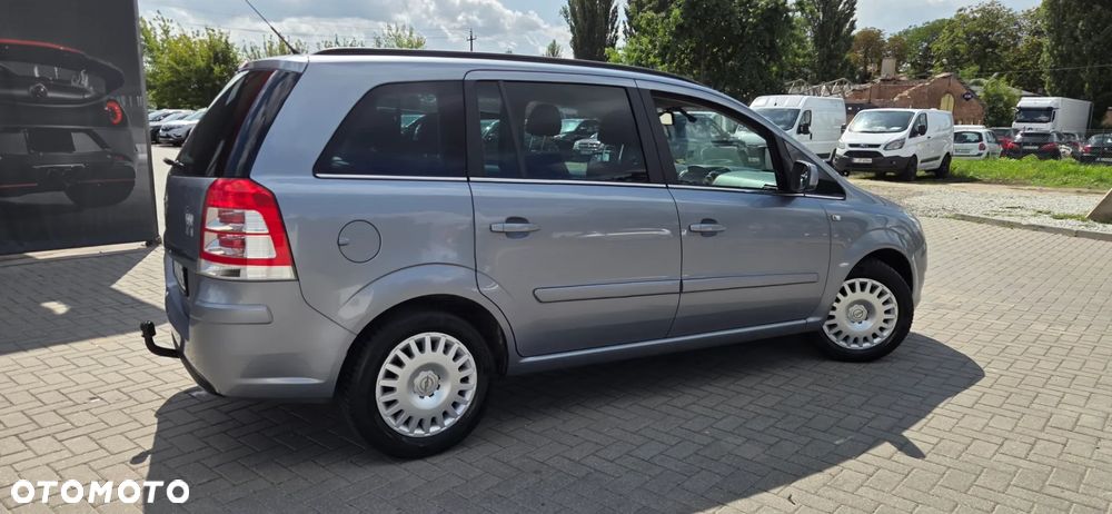 Opel Zafira 1.8 Selection - 16