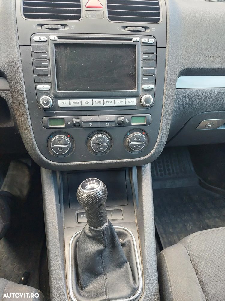 Volkswagen Golf 2.0 TDI DPF 4Motion Comfortline - 21
