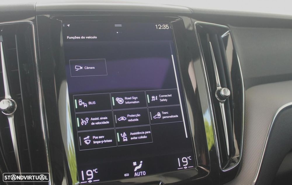 Volvo XC 60 2.0 T8 PHEV R-Design AWD - 27