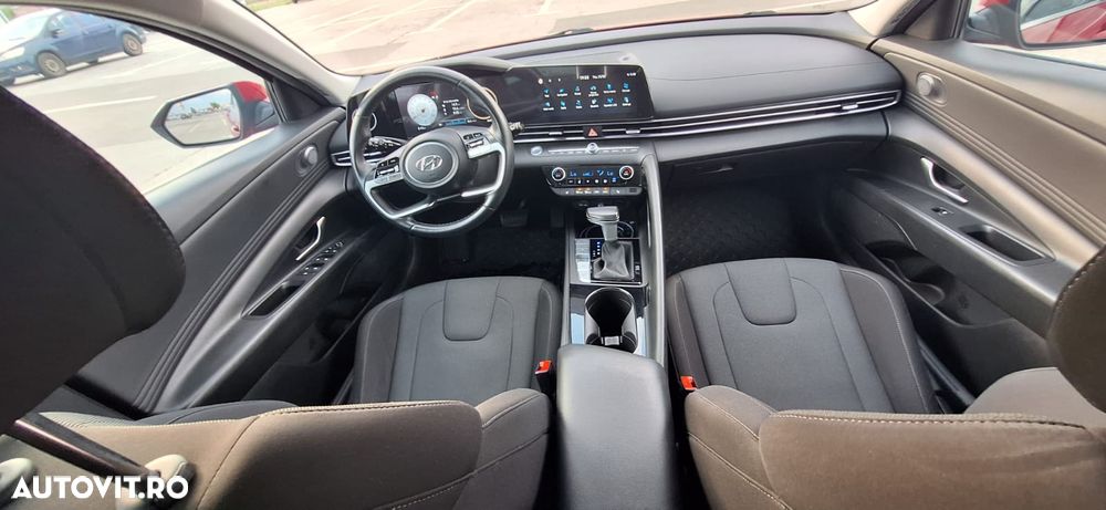Hyundai Elantra 1.6 l 123 CP CVT Exclusive Navi - 14