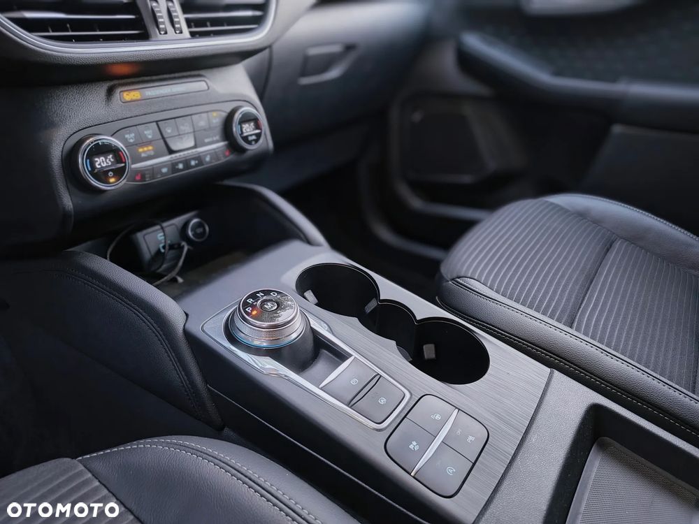 Ford Kuga 1.5 EcoBlue FWD Titanium X - 11