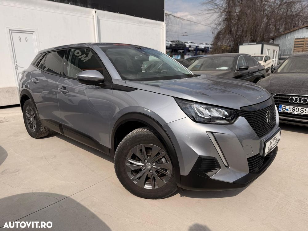 Peugeot 2008 1.2 L PureTech STT EAT8 Allure - 4