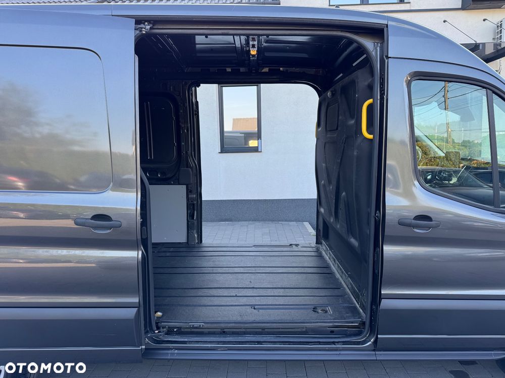 Ford Transit Limited L3 H2 Automat 170ps Full Wersja 44.600 netto - 36