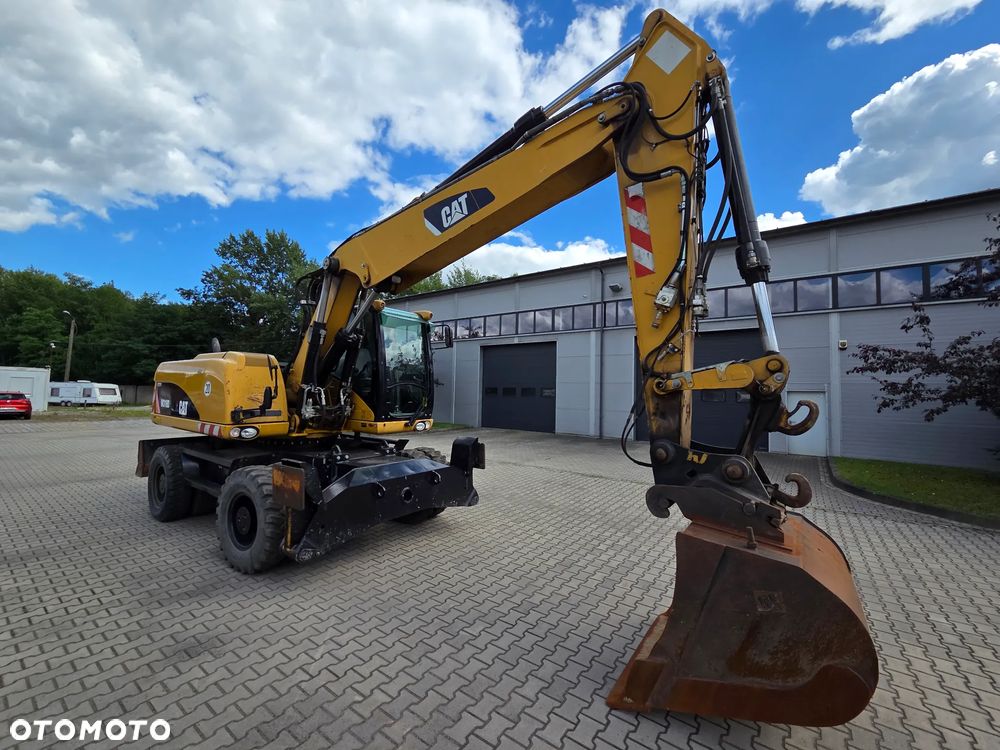 Caterpillar 318 D - 2