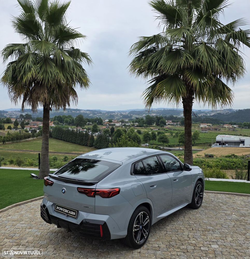 BMW iX2 eDrive20 Pack Desportivo M - 13