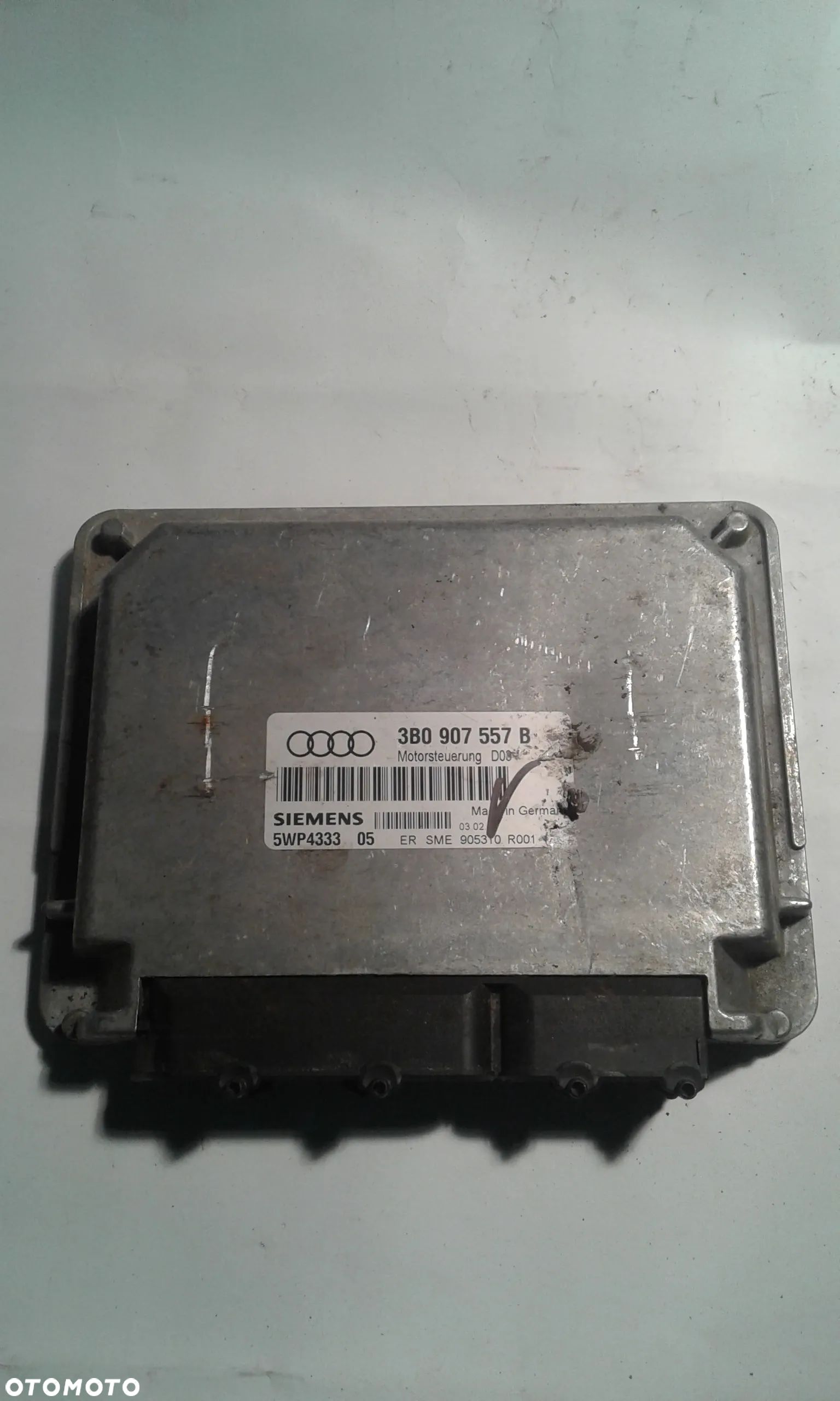AUDI A4 B5 1.6 B STEROWNIK SILNIKA 3B0907557B - 1