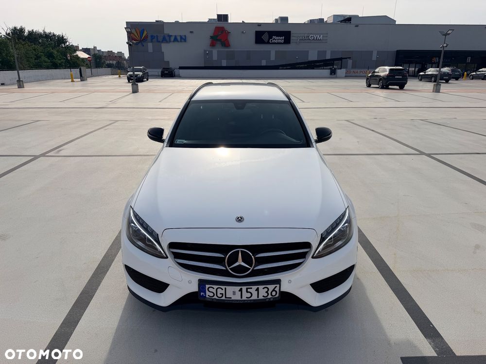 Mercedes-Benz Klasa C 200 4Matic 9G-TRONIC AMG Line - 2